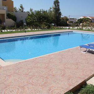 Dimitris Apartments